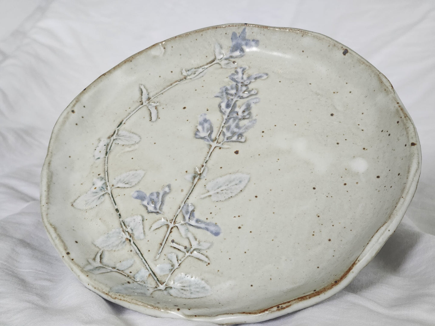 White Mountain Botanical Plate Set