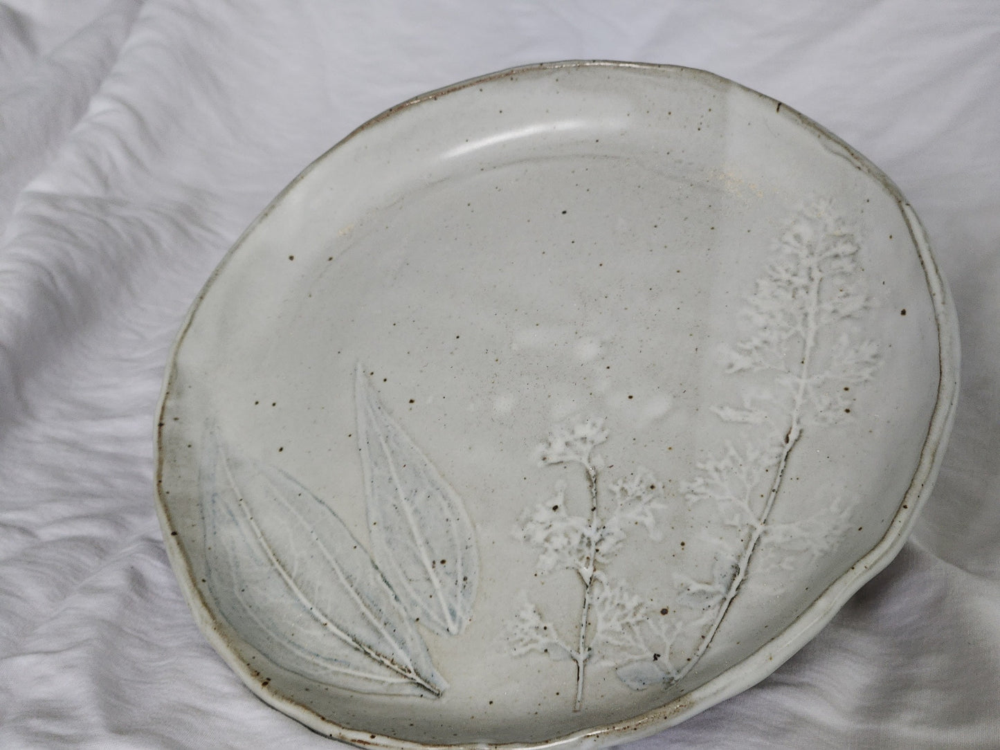 White Mountain Botanical Plate Set